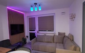 Warsaw Smart Apartment With Parking